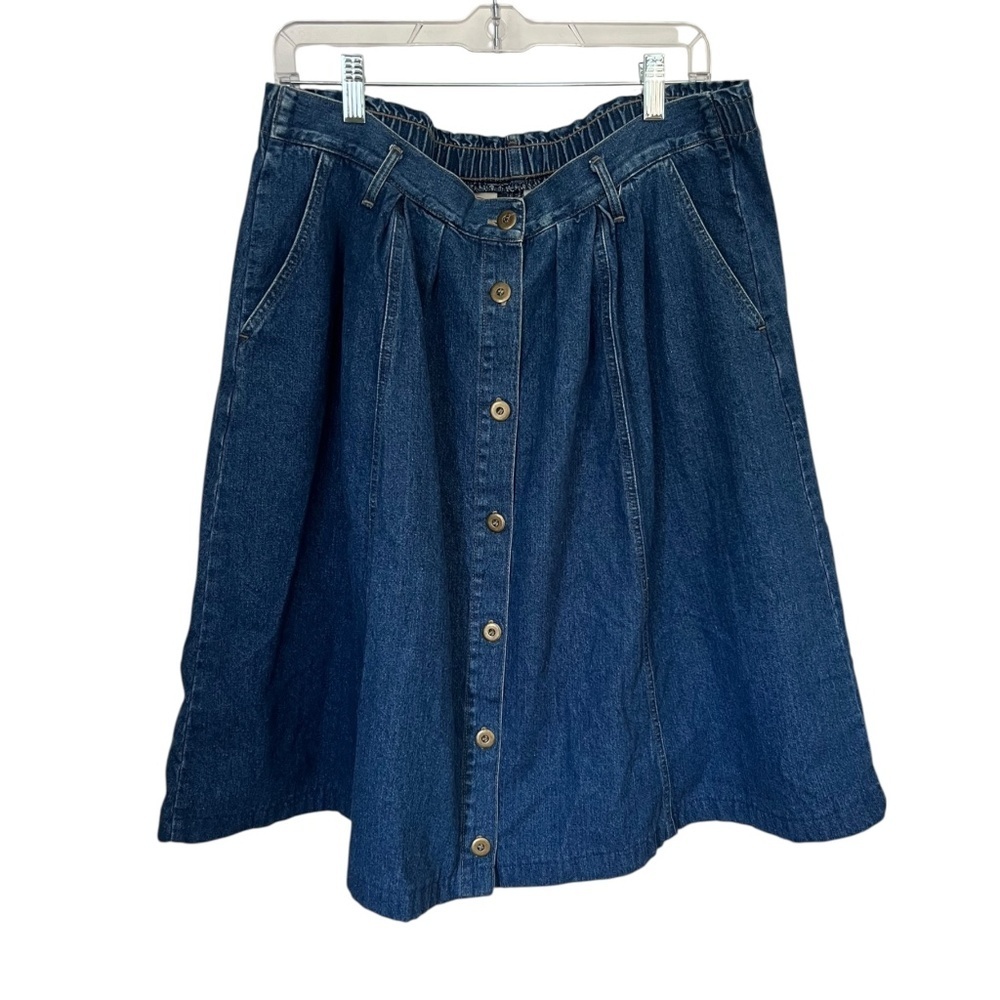 Vintage Denim Pleated Skirt with gold brass buttons Size 18